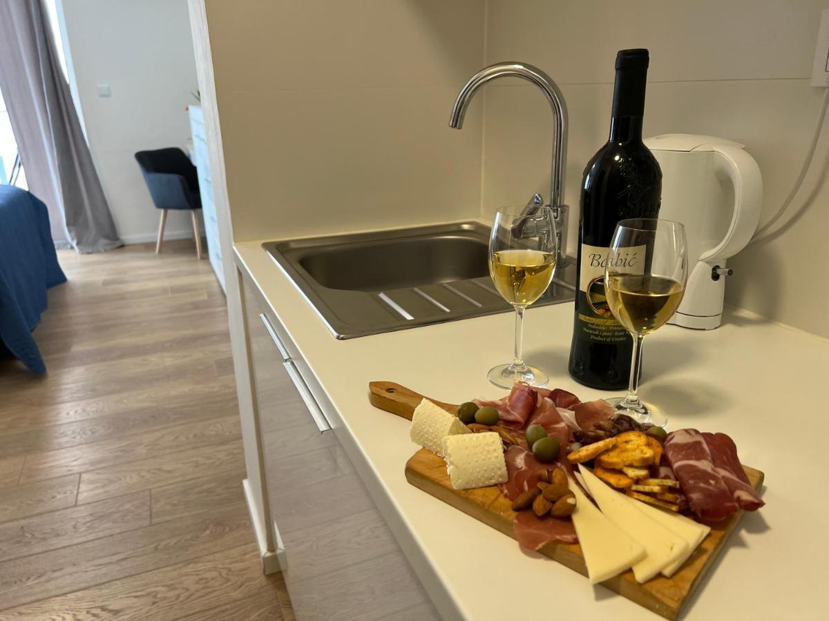 Studio Apartment Marina Mel Novi Vinodolski Kültér fotó