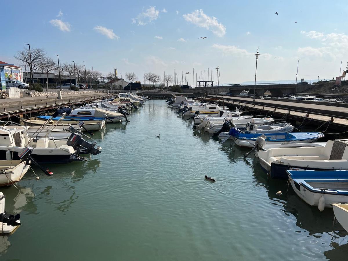 Studio Apartment Marina Mel Novi Vinodolski Kültér fotó