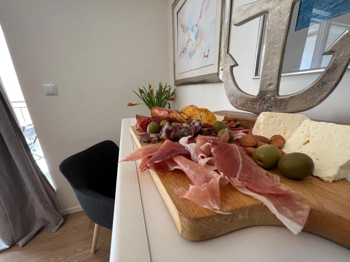Studio Apartment Marina Mel Novi Vinodolski Kültér fotó