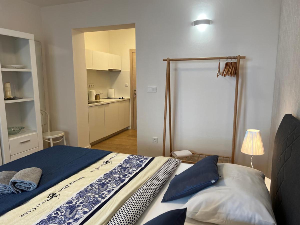 Studio Apartment Marina Mel Novi Vinodolski Kültér fotó