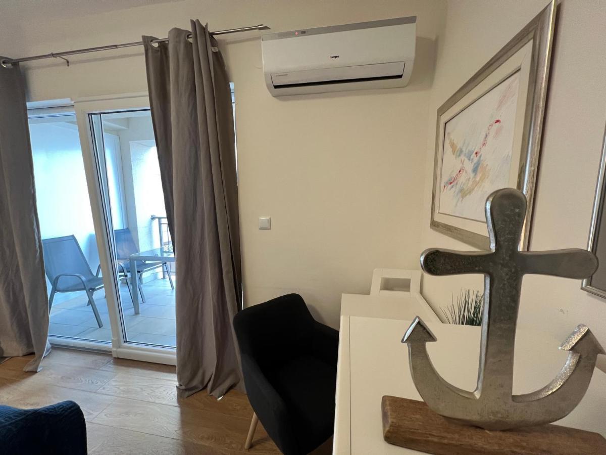 Studio Apartment Marina Mel Novi Vinodolski Kültér fotó