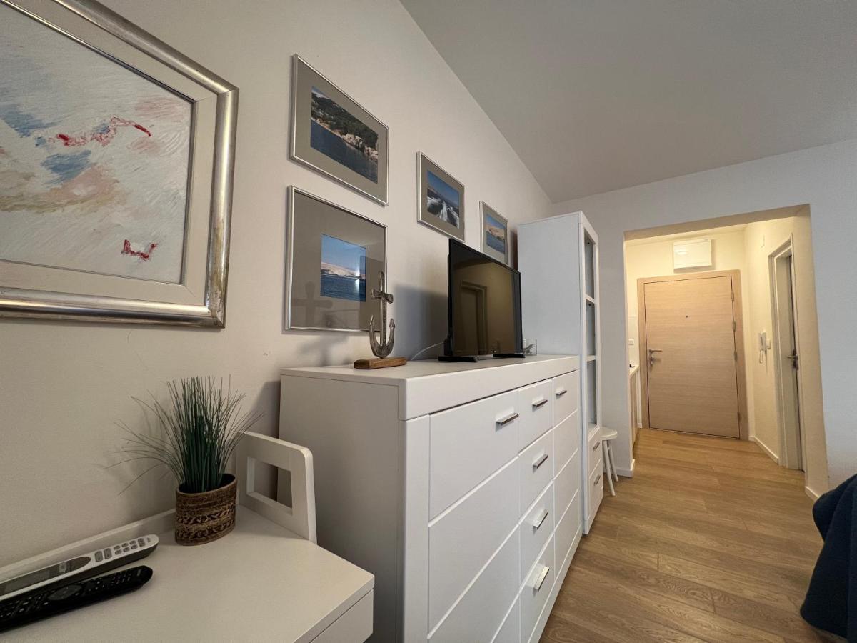 Studio Apartment Marina Mel Novi Vinodolski Kültér fotó