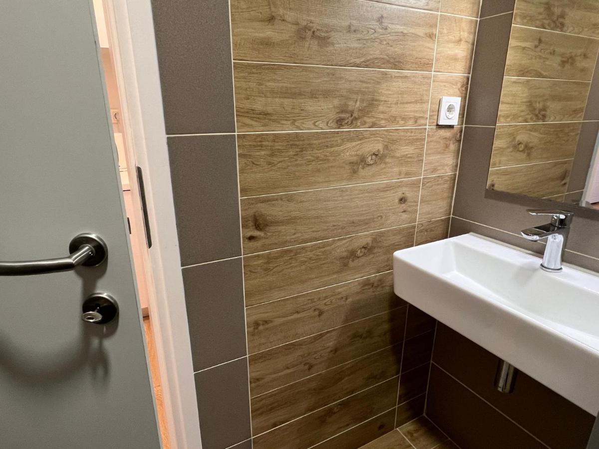 Studio Apartment Marina Mel Novi Vinodolski Kültér fotó