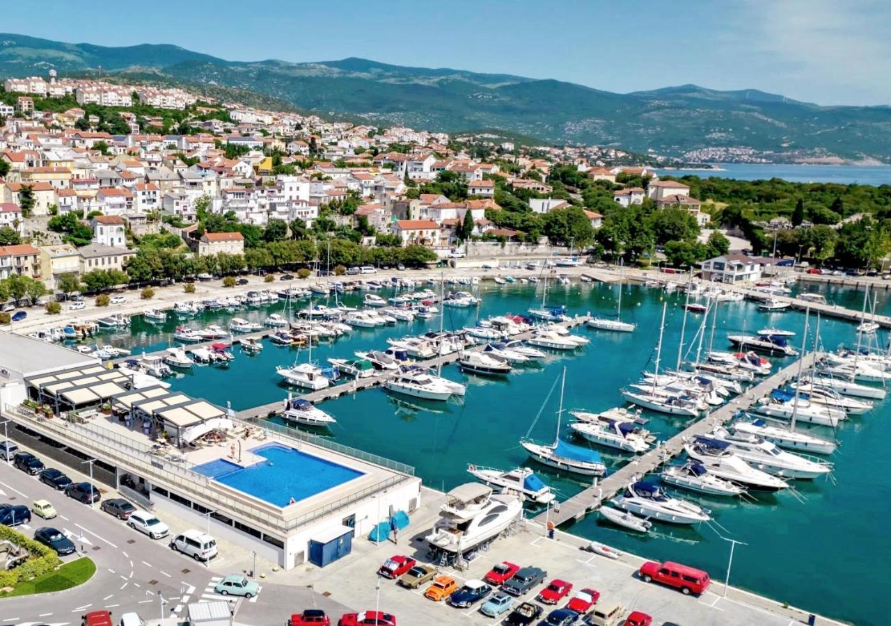 Studio Apartment Marina Mel Novi Vinodolski Kültér fotó